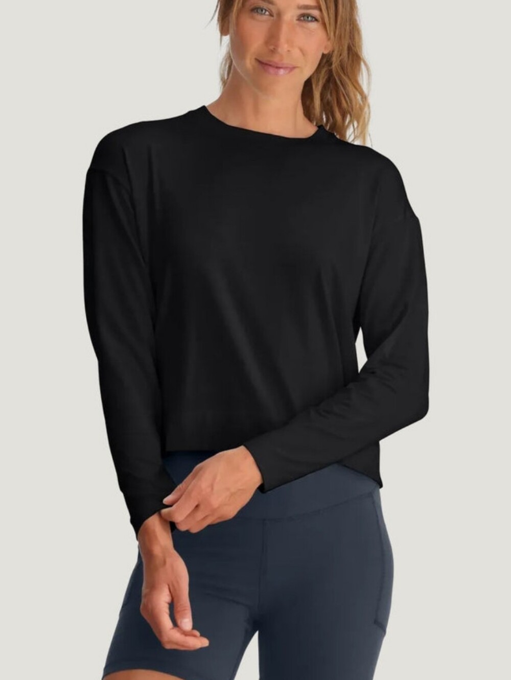 Free Fly Apparel Women's Black Long Sleeve Crop Tee
